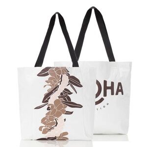 ALOHA Collection Reversible Tote - Mokihana/Java